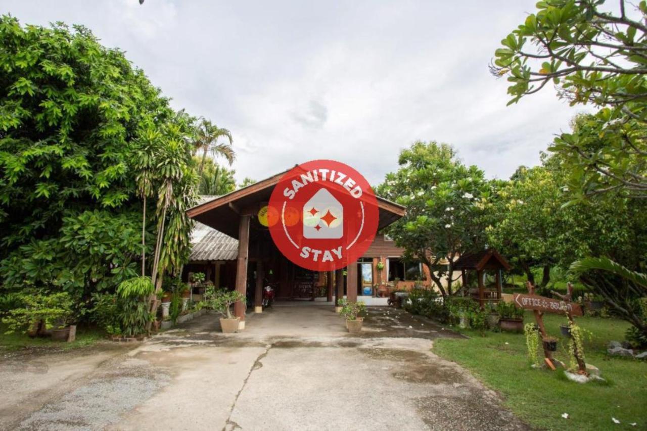 Oyo 909 Guiding Star Resort 清邁 外观 照片