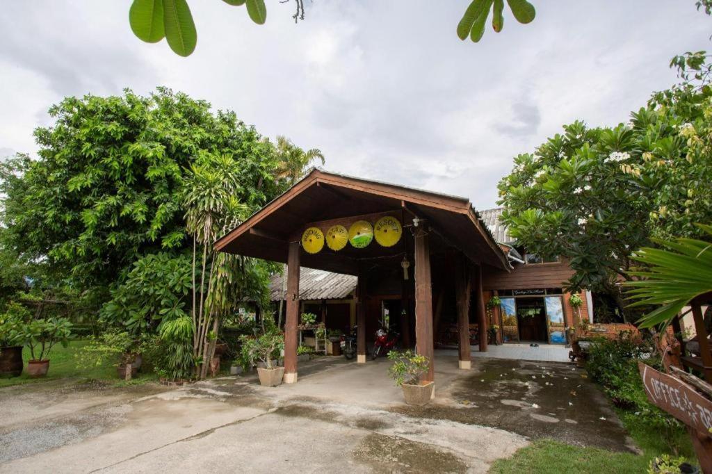Oyo 909 Guiding Star Resort 清邁 外观 照片
