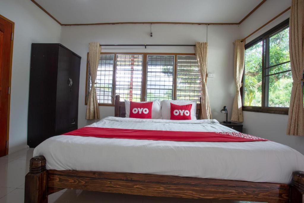 Oyo 909 Guiding Star Resort 清邁 外观 照片