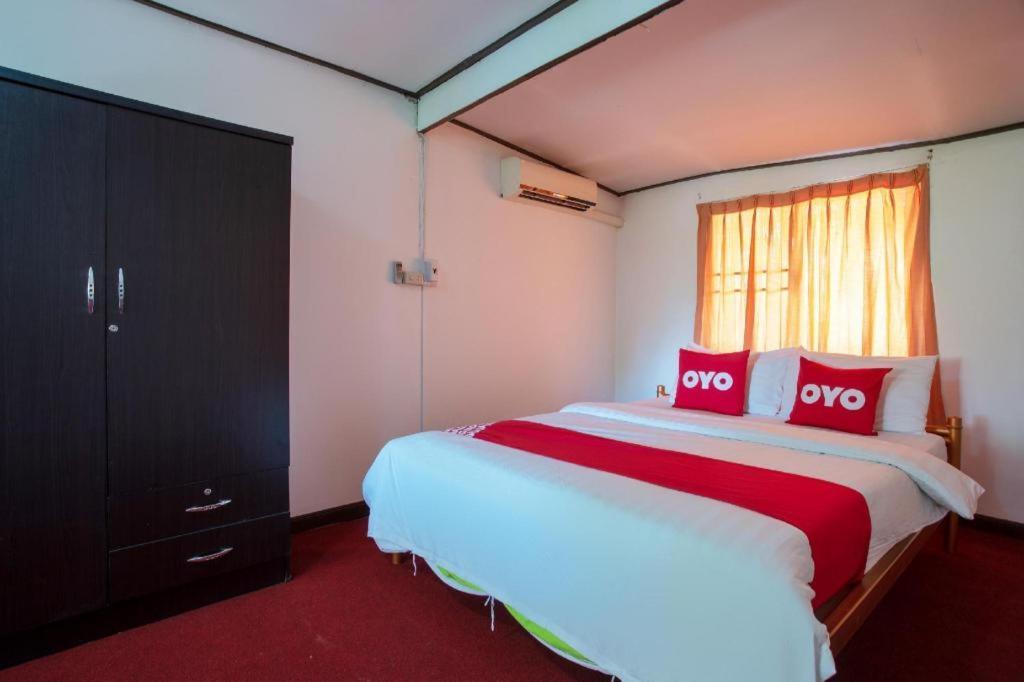 Oyo 909 Guiding Star Resort 清邁 外观 照片