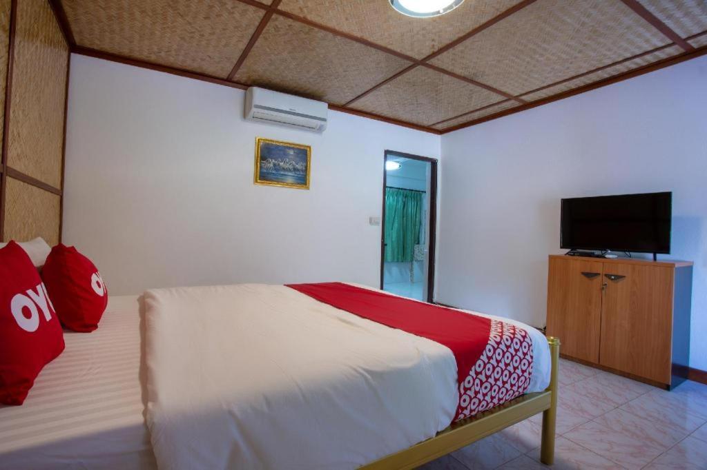Oyo 909 Guiding Star Resort 清邁 外观 照片