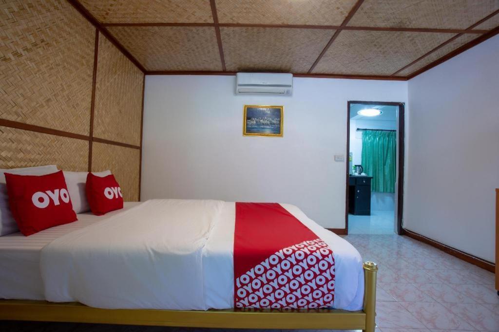 Oyo 909 Guiding Star Resort 清邁 外观 照片